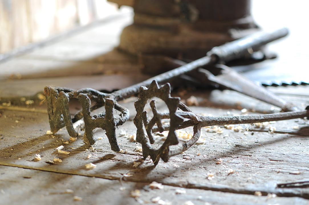 location photography shepherd hut restoration